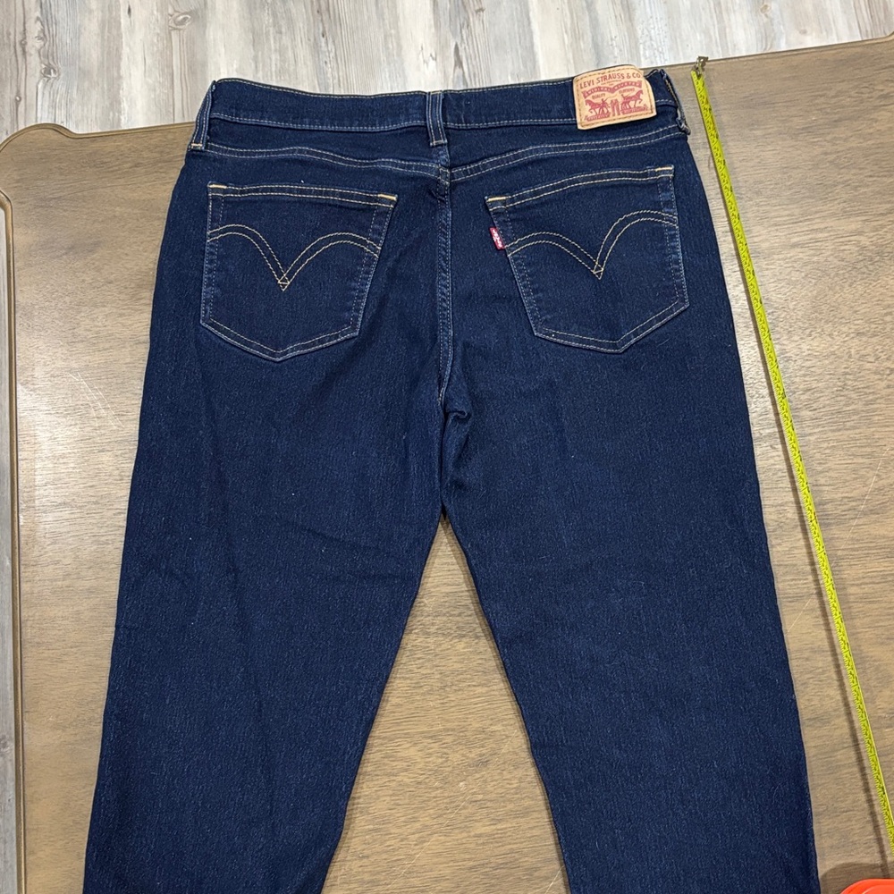 Levi's Indigo Blue Jeans with Signature Stitching